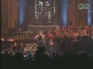 Mariah Carey - "Joy to the world" live at St-Divine