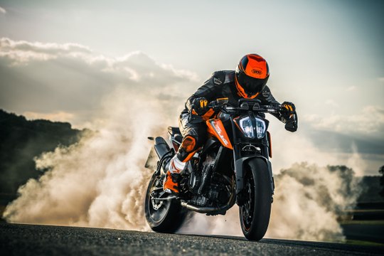 VÍDEO: Nueva KTM 790 Duke 2018