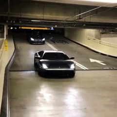 Pas besoin de payer les tickets de parking quand on roule en Lamborghini !