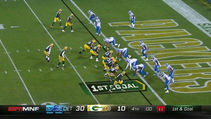 Jamaal Williams bursts into end zone with :00 on the clock
