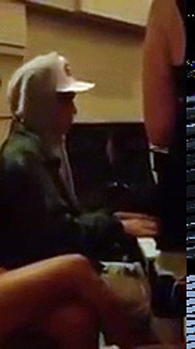 Justin Bieber playing Piano at Parque Lounge - UnpluggedTube
