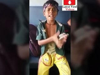 ट्रेन के अंदर इनका भी टैलेंट देख लो ।। दिल खुश हो जाएगा