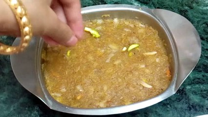 Apple Barfi - Apple Coconut Barfi - सेब की बर्फी - Sweet Dish - व्रत के लिए - Upvas Snack - मिठाई