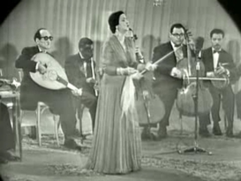 Oum Kalthoum : Hayarti Albi Ma'ak (part2)