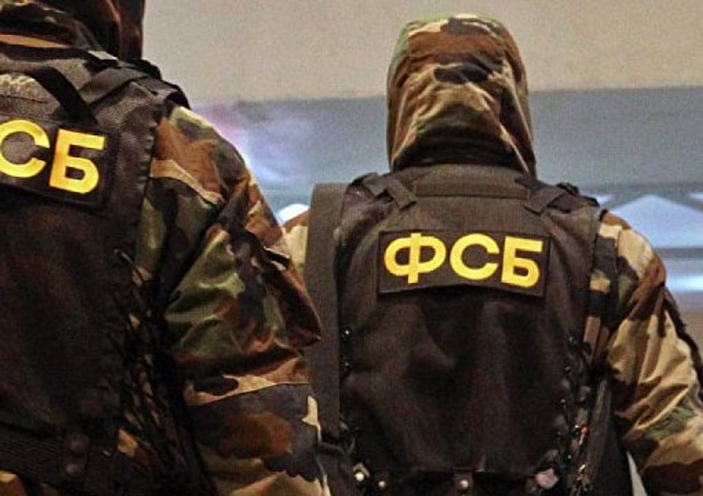 ФСБ показала штурм квартир революционеров «Артподготовки»