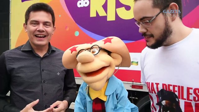 Caminhão do Riso irá se apresentar em escolas