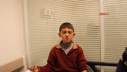 Afyonkarahisar Otomobille Öğrenci Servisi Çarpıştı: 8 Yaralı