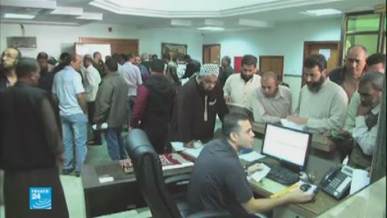 فلسطين: قرارات جديدة للتقاعد المبكر تطال عددا من الموظفين والعسكريين