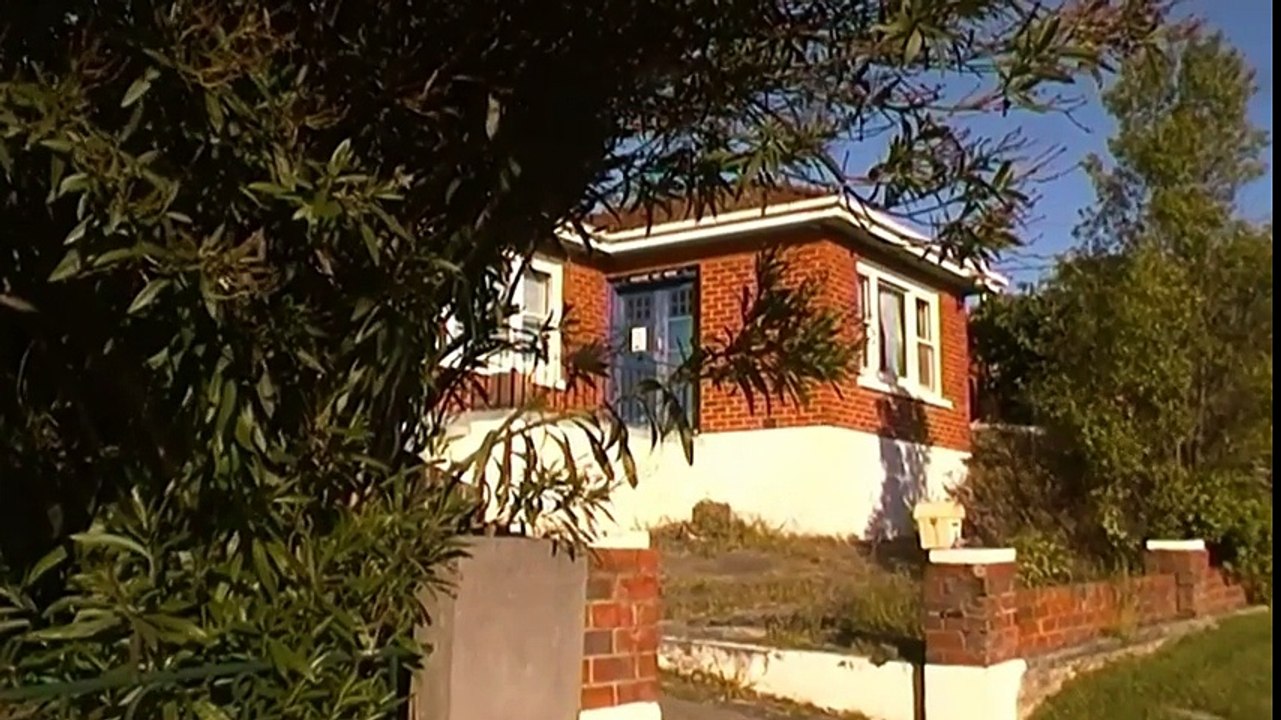 DR. WHO's HOUSE!!