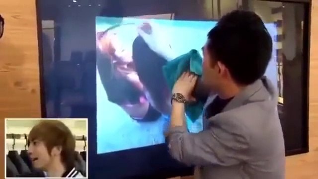 Mais comment fait-il son tour de magie... INCROYABLE