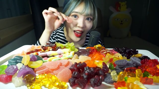 띠미의 엽기적인 병맛 ASMR 젤리 21가지 이팅사운드 [ 21 kinds of jelly eating sound ]