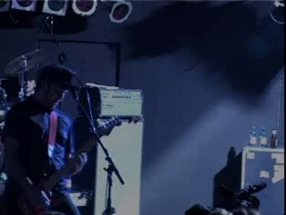 Billy Talent - Devil in a midnight mass (live)