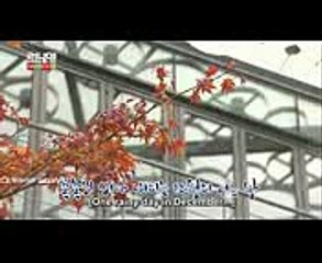 Running Man Ep.177 - the staff shoving the phone to Lee Kwang Soo's face