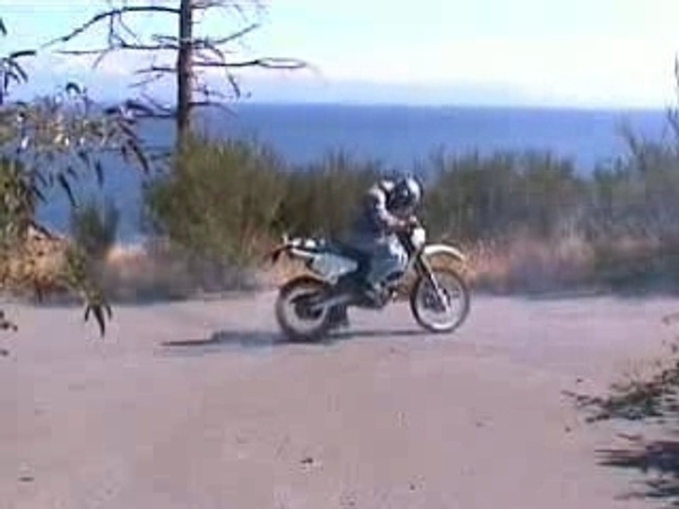 Crétin à moto