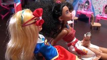 Elsa and Anna toddlers and Chelsea adventures with Moana and Barbie- Barbie and Frozen s