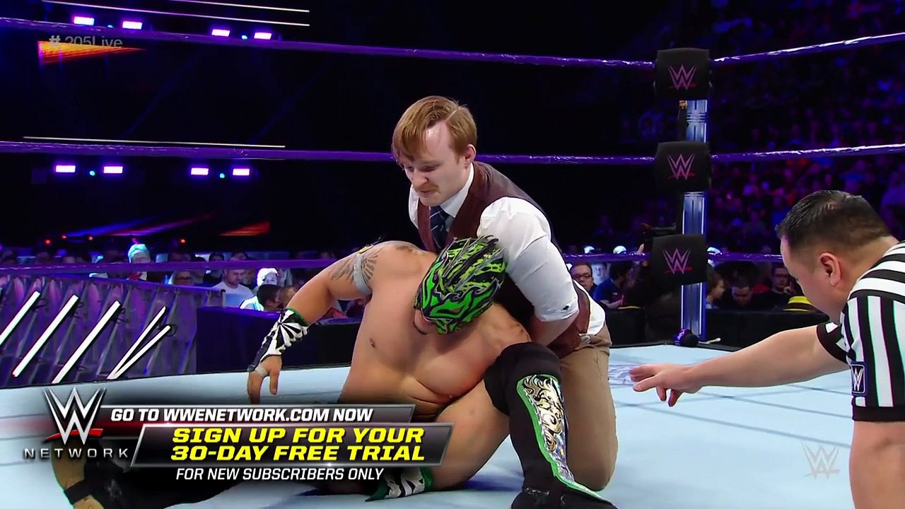 Kalisto vs. Gentleman Jack Gallagher- WWE 205 Live, Nov. 7, 2017 -