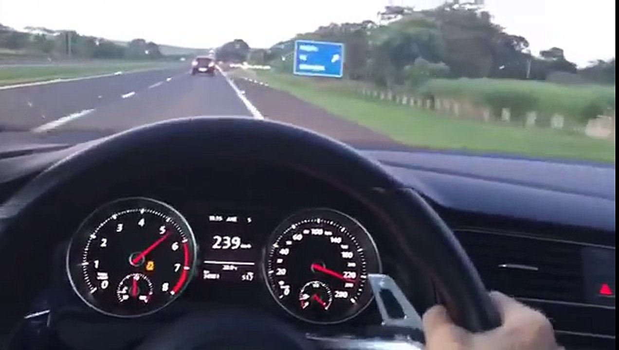 BMW M135i vs Golf GTI Stage 2 REVO  270km-h