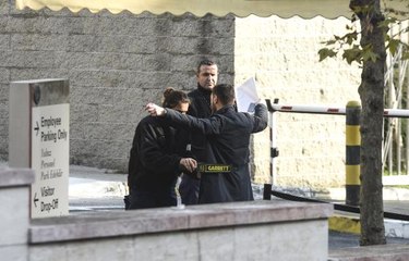 ABD Başkonsolosluğu Sınırlı Sayıda Vize Vermeye Başladı