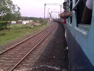 MGS WAP-4 doing a high speed curve after Raniganj on ER.3gp