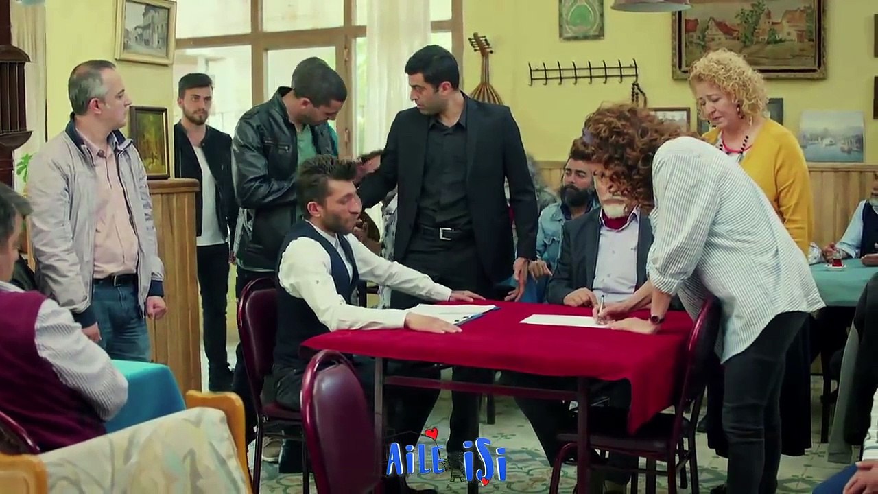 Aile İşi 12.Bölüm - Mösyö Pazar Tezgahlarını Kurtarıyor