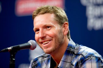 Former MLB pitcher Roy Halladay killed in small plane crash