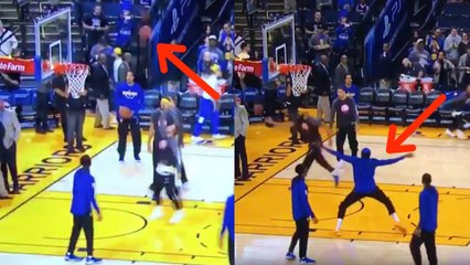 Kevin Durant Does a CRAB DANCE After Steph Curry's Sky High Teardrop Layup