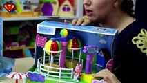 IL LUNA PARK DI PEPPA PIG - IL GRANDE FARO CON LA SALA DEGLI SPECCHI - giochi per bambini