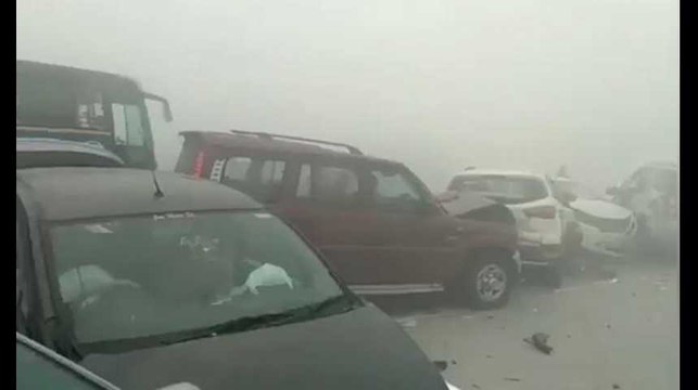 Pollution à New Delhi : fermeture des écoles et accidents à la chaîne