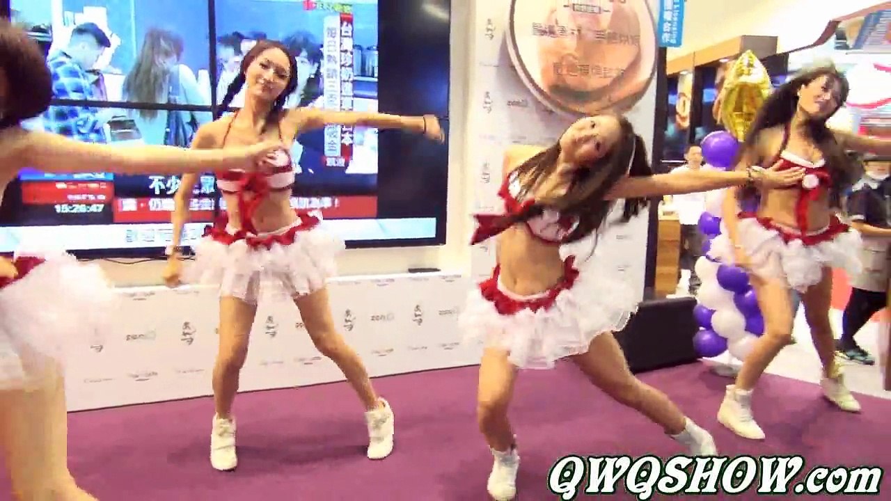 Chinese Hot Bikiyni Girls Stage Dance - Show Time Dancer - Qwqshow 2015 (19)