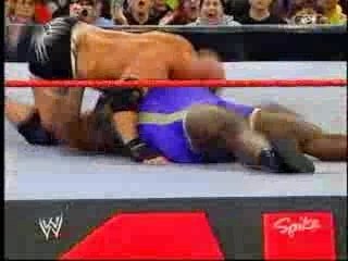 WWE - Goldberg powerslams Mark Henry