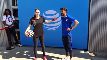 Futbol Yeteneği İle David Villayı Şaşkına Çeviren Kız