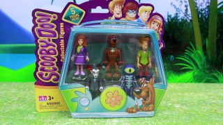Scooby-Doo Scooby-Copter with Monster Catcher 4x4 and Mystery Machine Stolen by Alien Spiderman