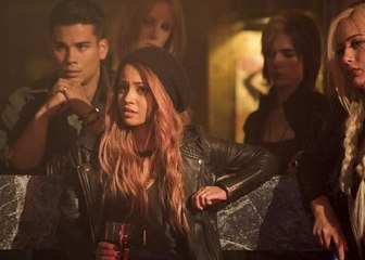 WATCH (Online) "Riverdale Season 2 Episode 5 : Chapter Eighteen: When a Stranger Calls - Full Episodes S02E05
