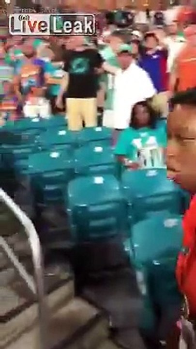 NFL FAN FIGHT DOLPHINS VS RAIDERS SUNDAY NIGHT