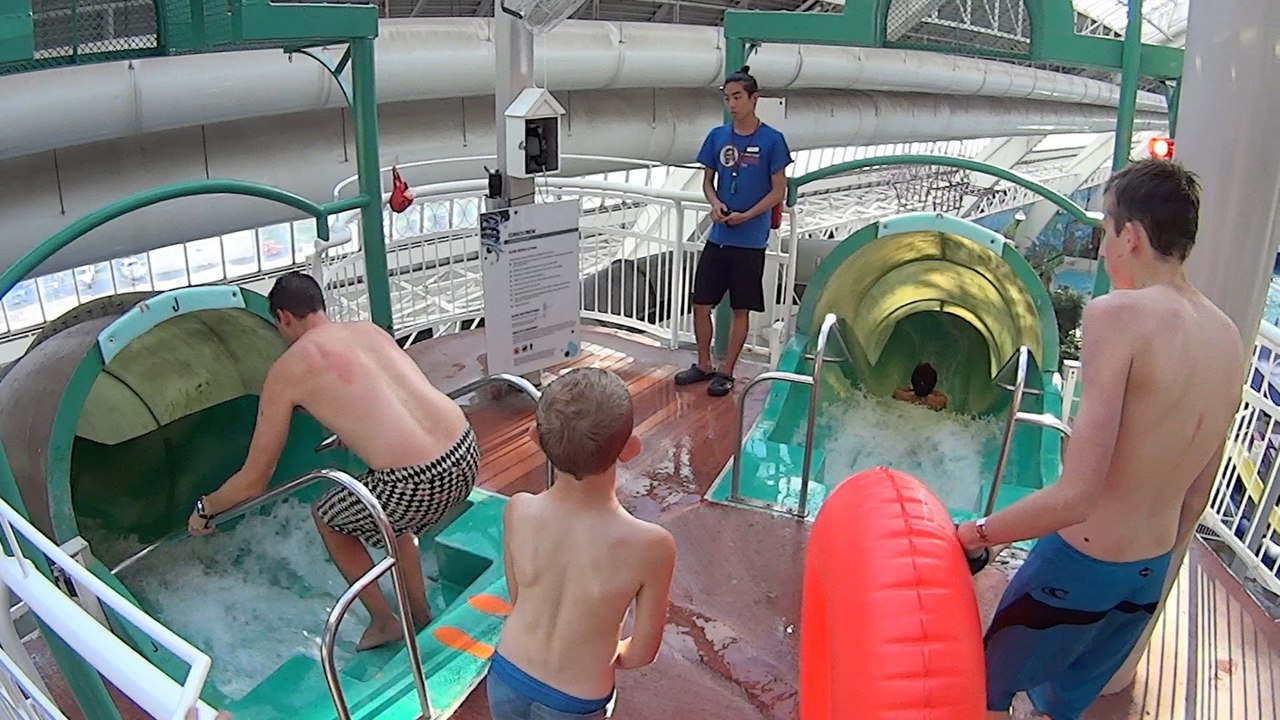 Strange Howler Water Slide At West Edmonton Mall Dailymotion Video