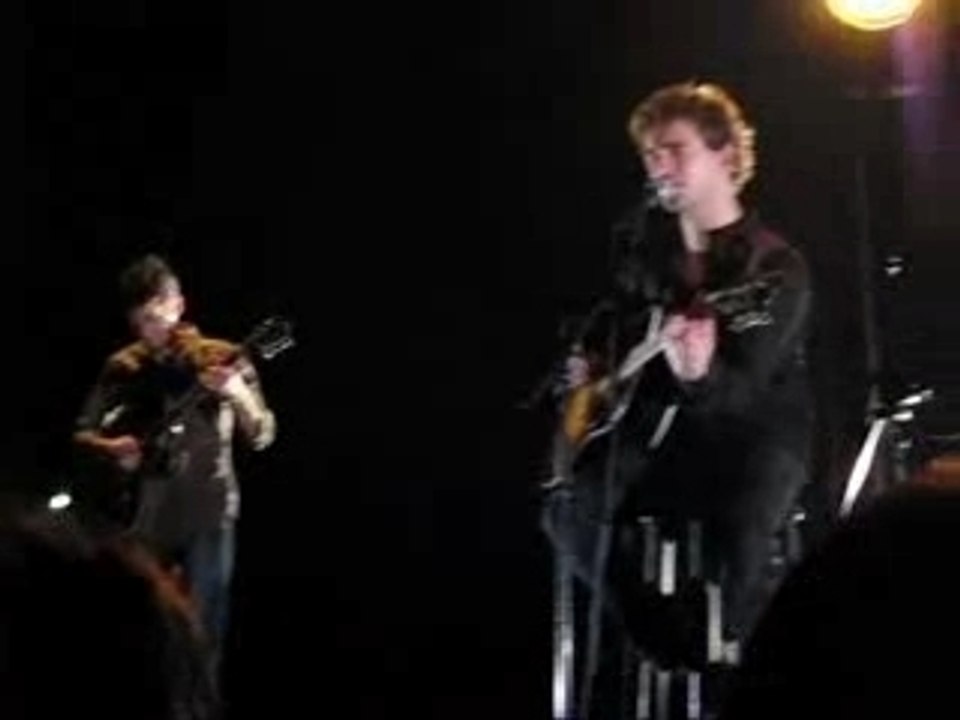 Renan Luce La Passerelle 16/11/07  L'iris et la Rose