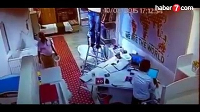 Elektrik çarpması komik - acemikamera