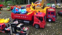 ショベルカー ユンボ パワーショベル はたらくくるまランド ! はたらくくるま のりものでいっぱい遊ぼう Excavators cranes rescue car toys