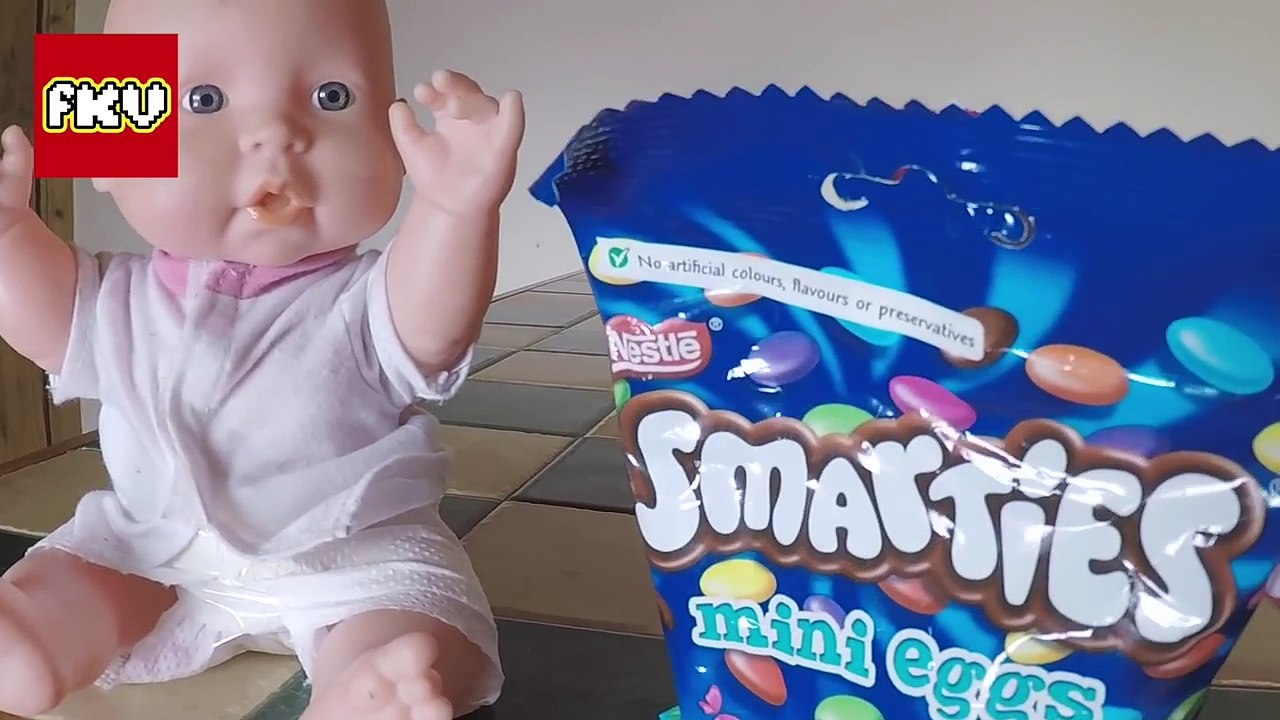 I MAILED MYSELF TO RYANS TOYSREVIEW | COOKIESWIRLC |TOY FREAKS - ELF ON THE SHELF COMPILATION