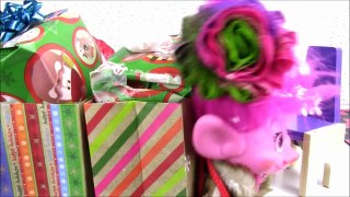 Trolls Christmas Poppy and Branch Christmas story Christmas with Santa Part 1