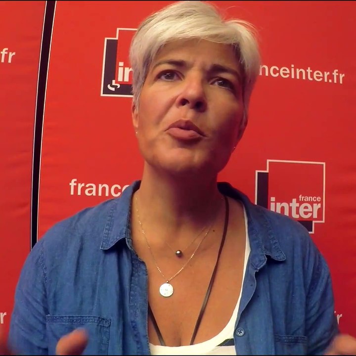 Fabienne Sintes présente "UN JOUR DANS LE MONDE" - "LE TÉLÉPHONE SONNE"