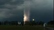 Un tube de lumière mystérieux apparaît dans le ciel de Feliciano en Argentine