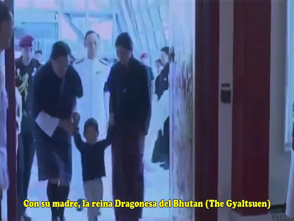 La Reverentia Salutatis del Príncipe heredero del Bhutan siendo todavía un bebé
