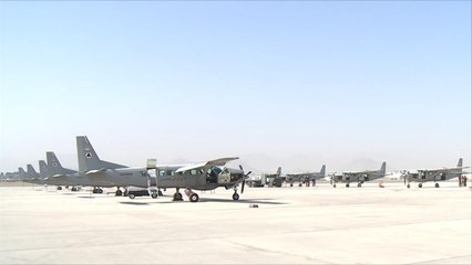 واشنطن تسلم كابل أربع مروحيات من طراز بلاك هوك