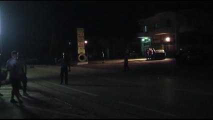 HUMB JETEN TURISTI ÇEK NE SHQIPERI, U GODIT NGA NJE MAKINE TEKSA KALONTE RRUGEN NE ELBASAN LAJM