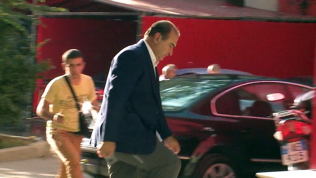 SHEZAI RROKAJ SFIDON ILIR METEN NE GAREN PER KRYETAR TE LSI QE DO TE MBAHEN NE DATEN 6 NENTOR LAJM