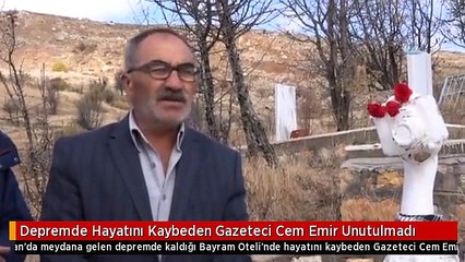 Depremde Hayatını Kaybeden Gazeteci Cem Emir Unutulmadı