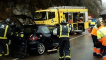 Cuatro heridos tras colisionar dos turismos en la N-634 en Parres, Asturias