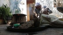 معاناة بريف حمصص من ارتفاع الأسعار ونقص المواد الغذائية