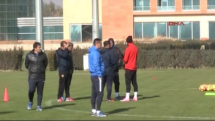 Kayserispor, Gazişehir Gaziantep'le Oynayacağı Hazırlık Maçının Çalışmalarını Sürdürüyor